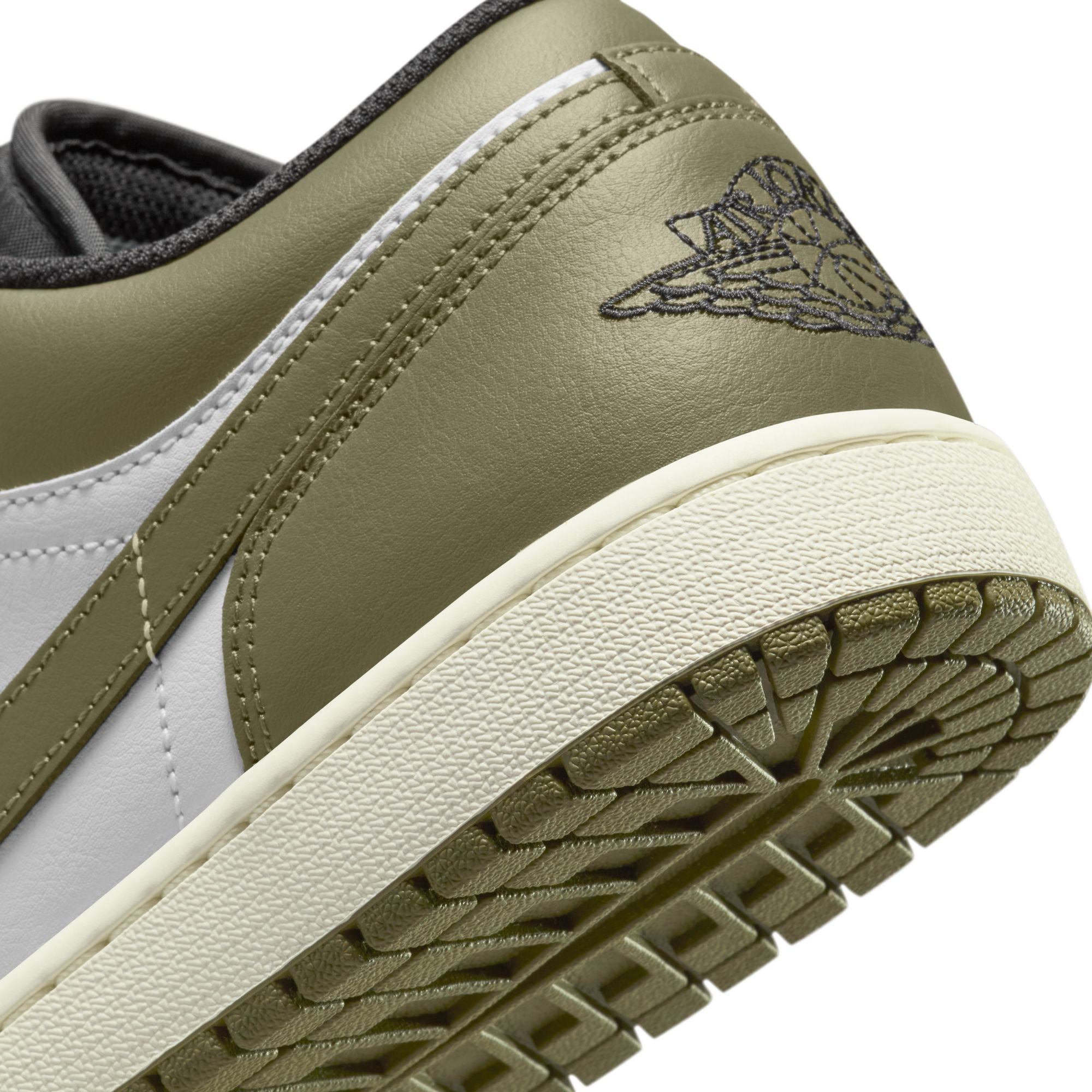 Air Jordan 1 Retro Low