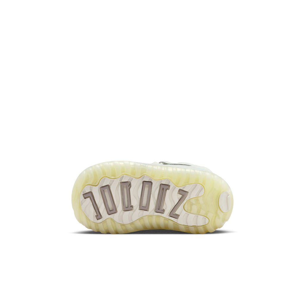 Air Jordan 11 Retro (TD) Pearl