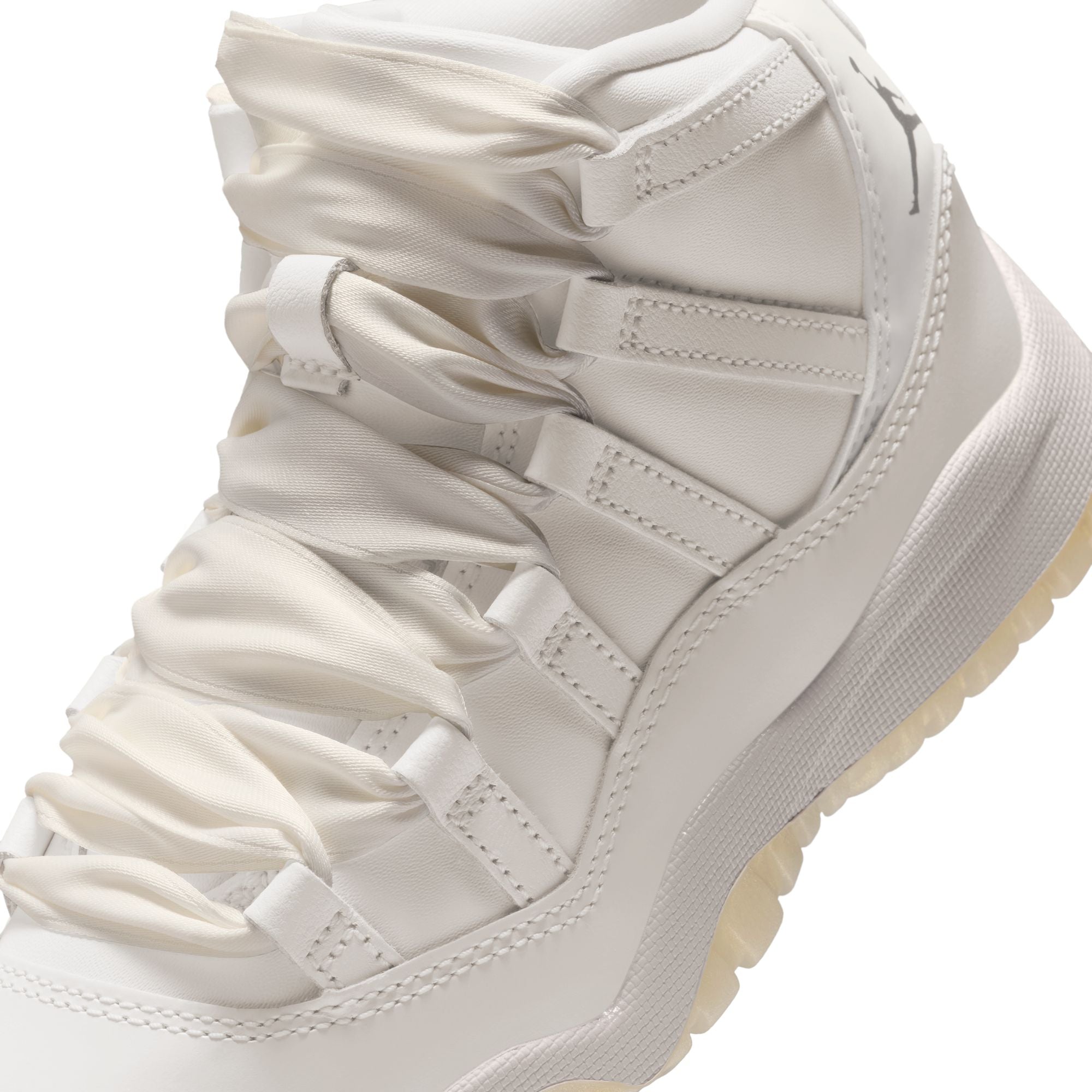 Air Jordan 11 Retro (PS) Pearl
