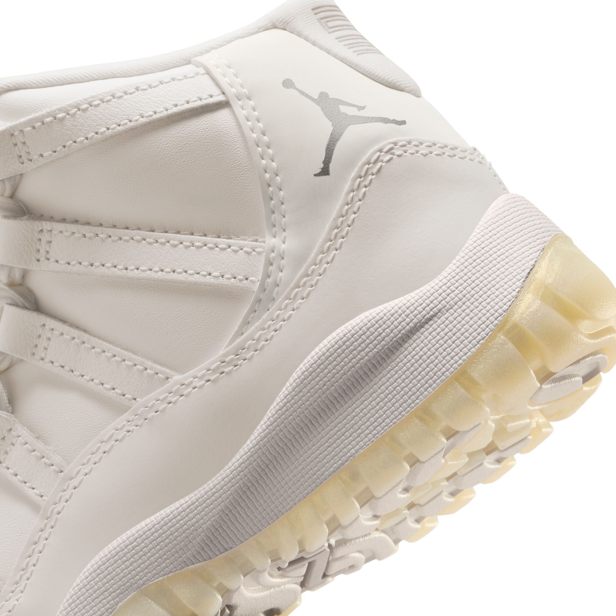 Air Jordan 11 Retro (PS) Pearl