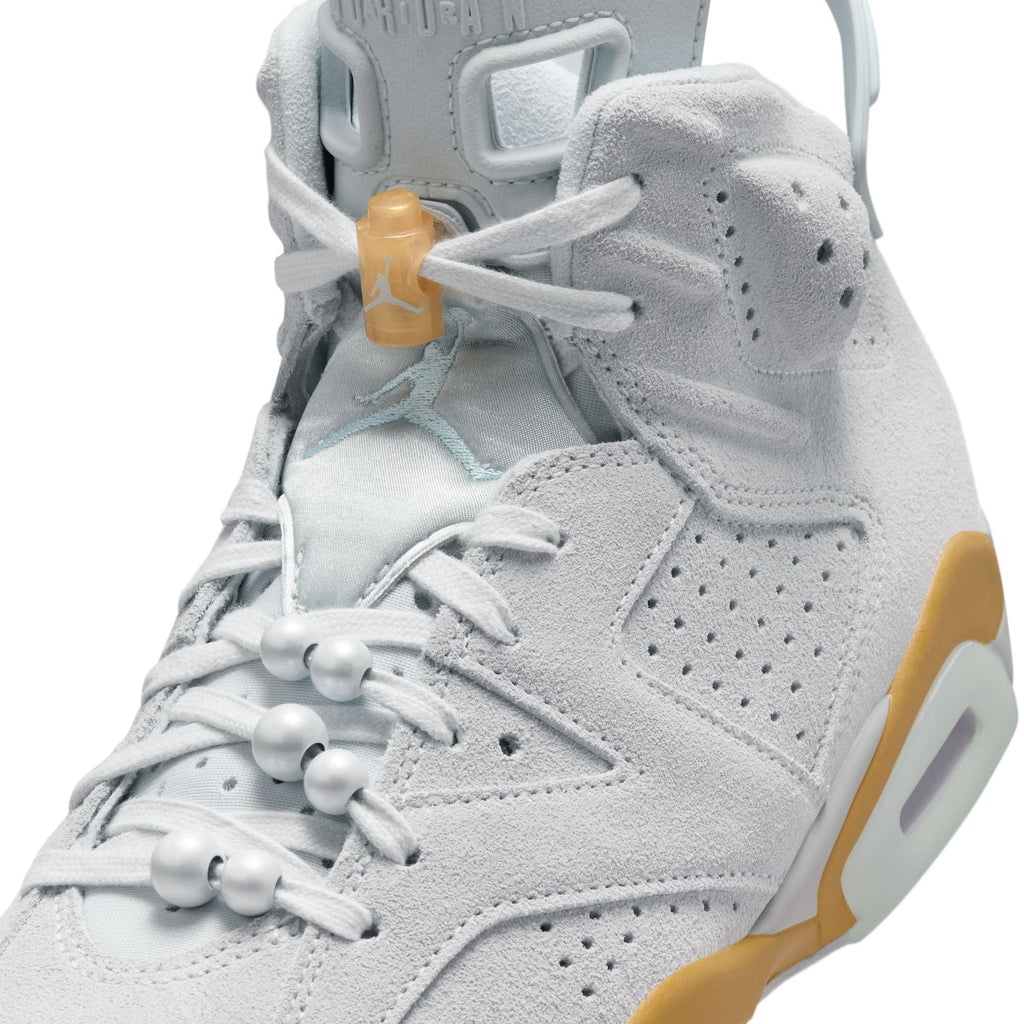 WMNS   Air Jordan 6 Retro