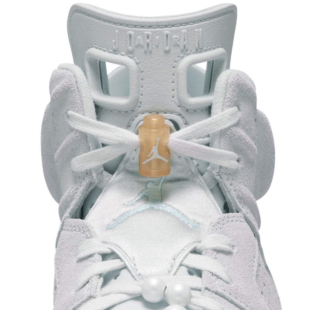 WMNS   Air Jordan 6 Retro
