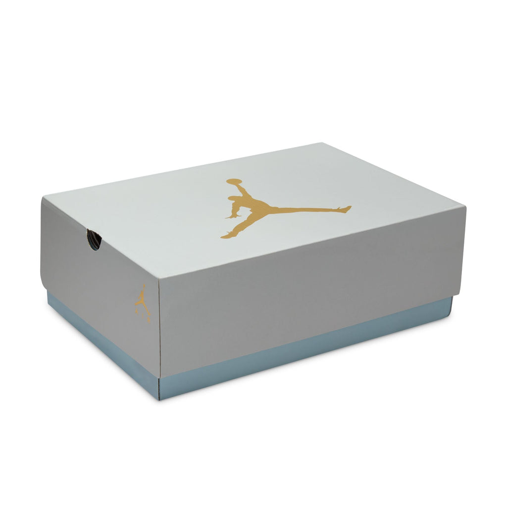 WMNS   Air Jordan 6 Retro