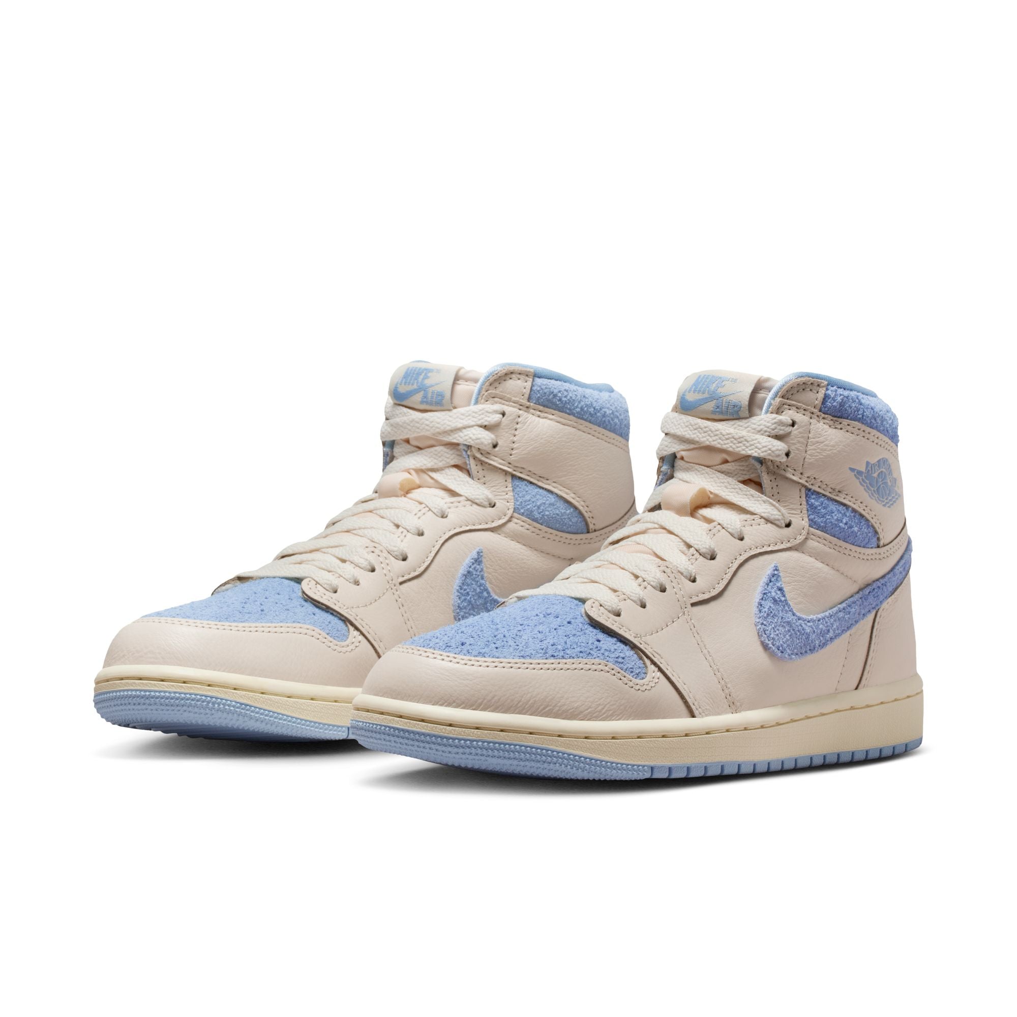 WMNS   Air Jordan 1 Retro High OG