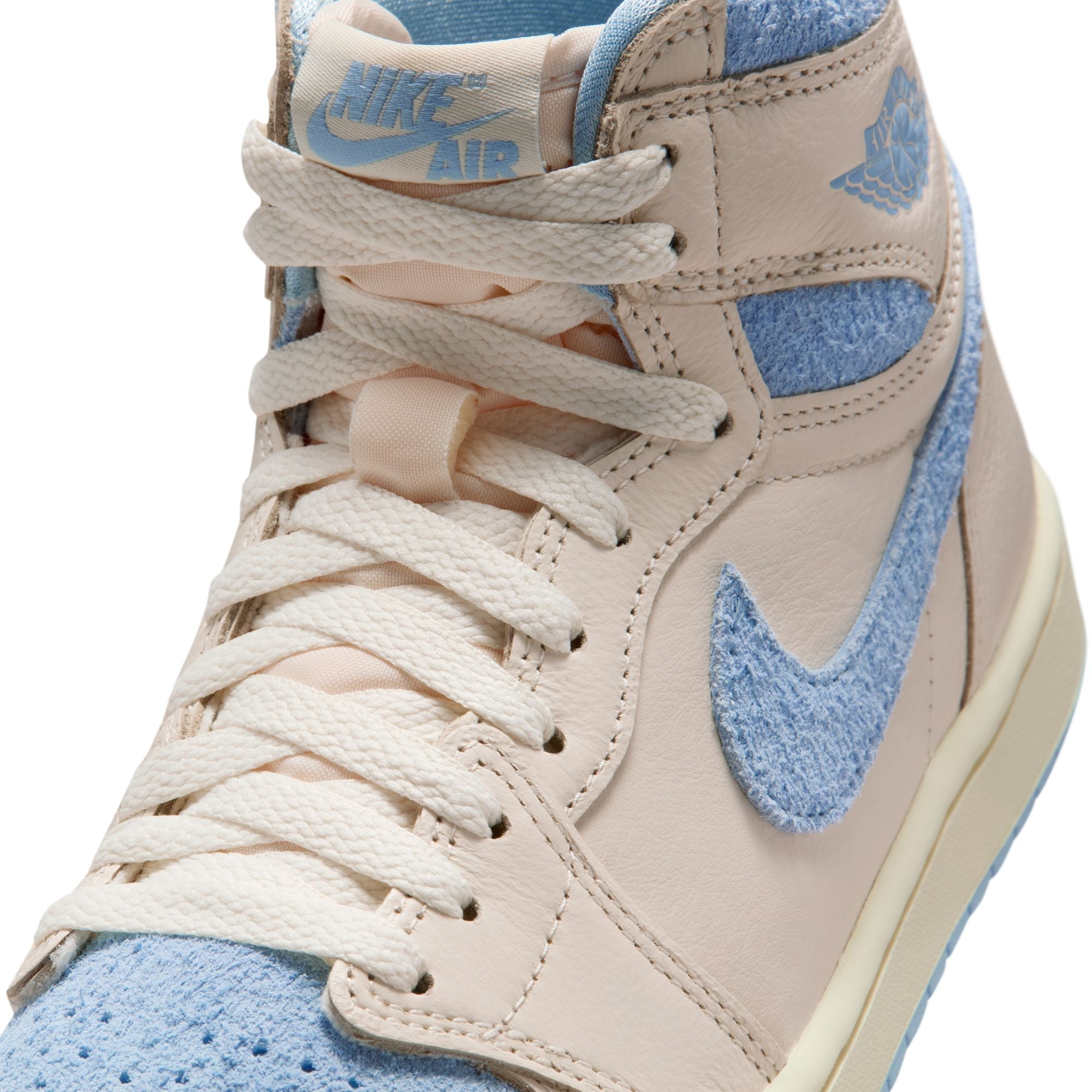 WMNS   Air Jordan 1 Retro High OG