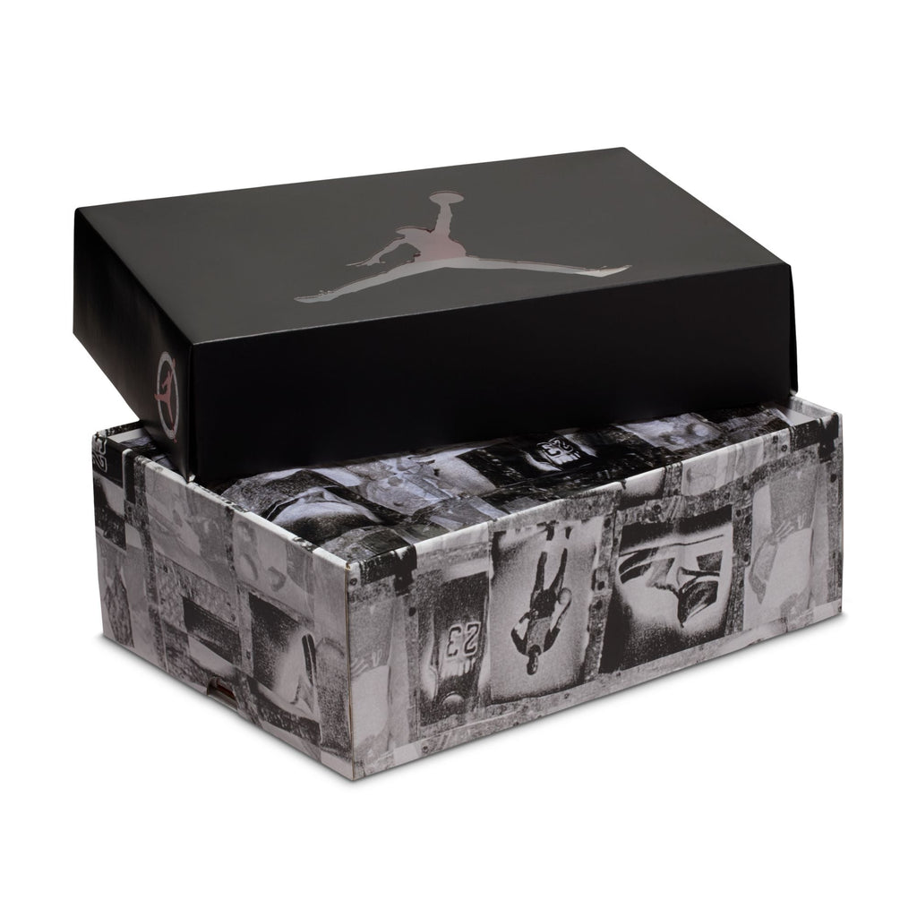 Air Jordan 4 Retro OG Flight Club