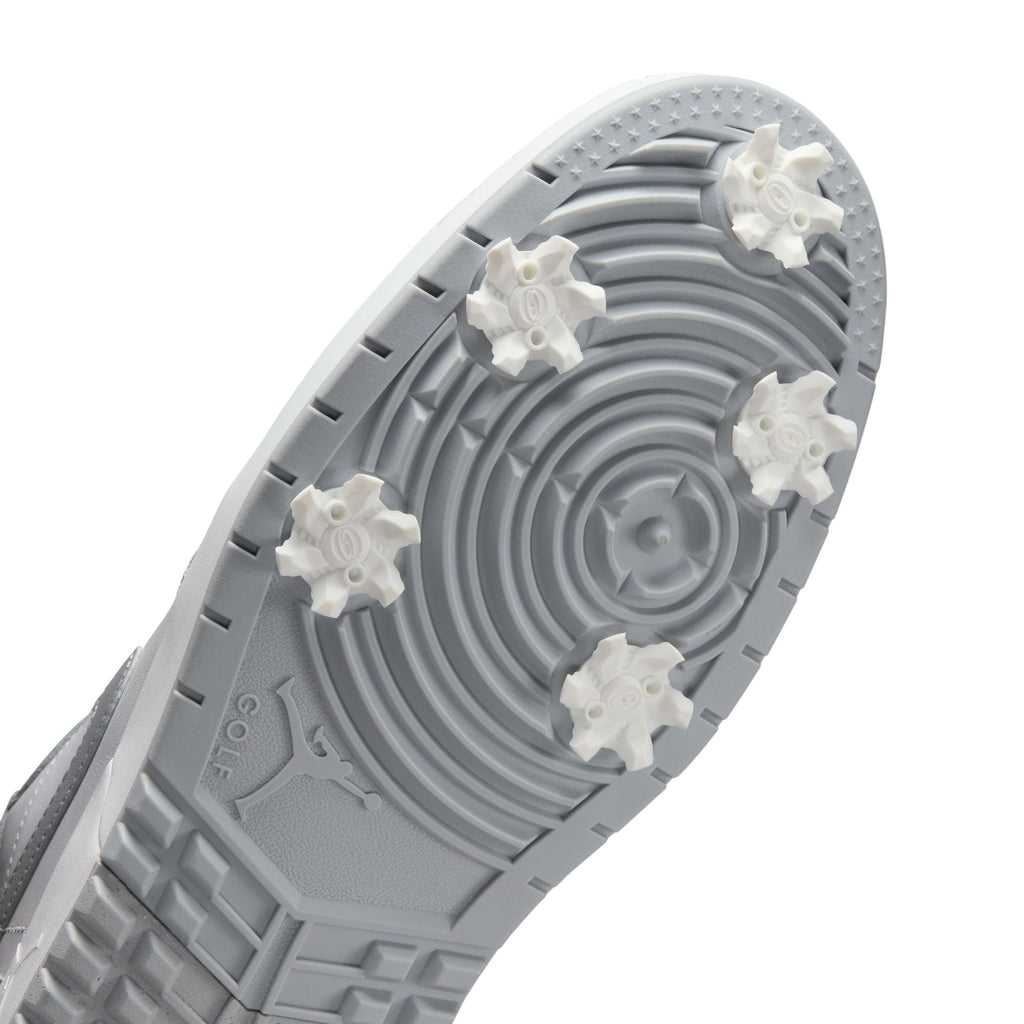 Air Jordan 1 Retro Low Golf Spiked