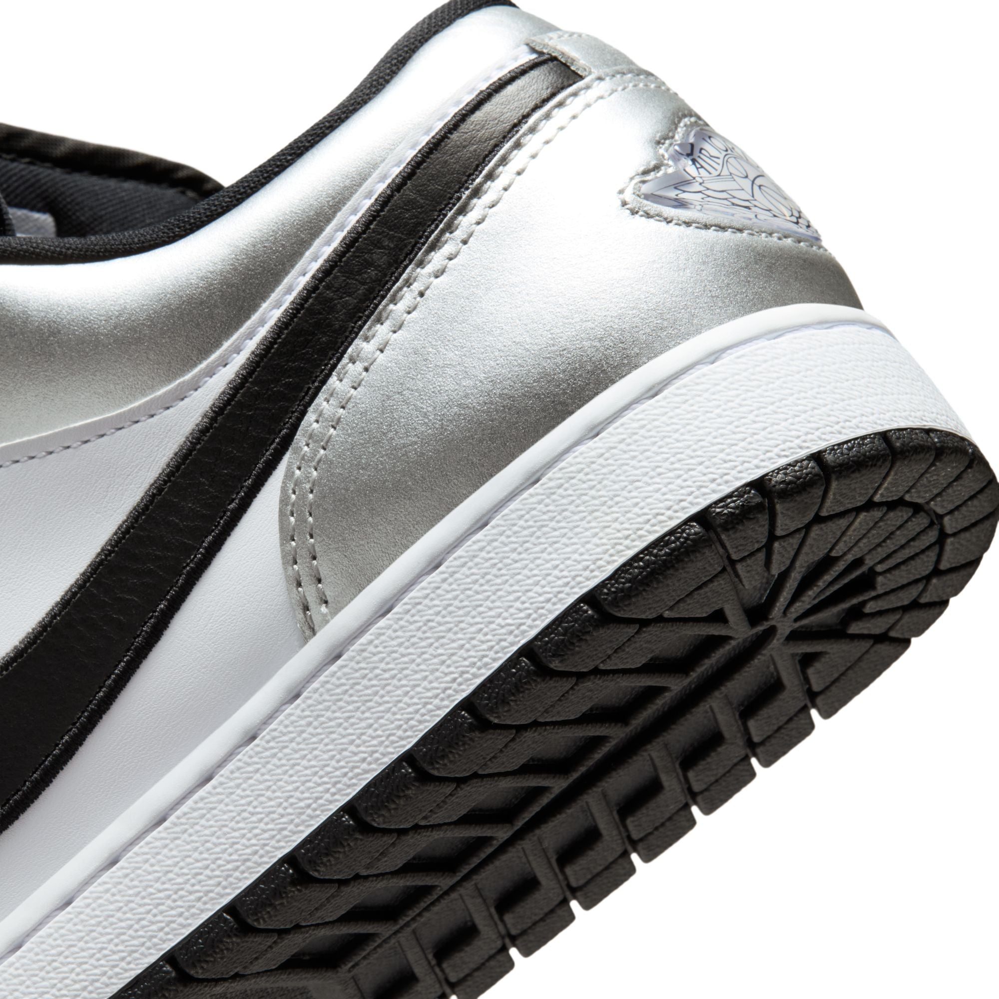 Air Jordan 1 Retro Low SE Tiempo World Cup