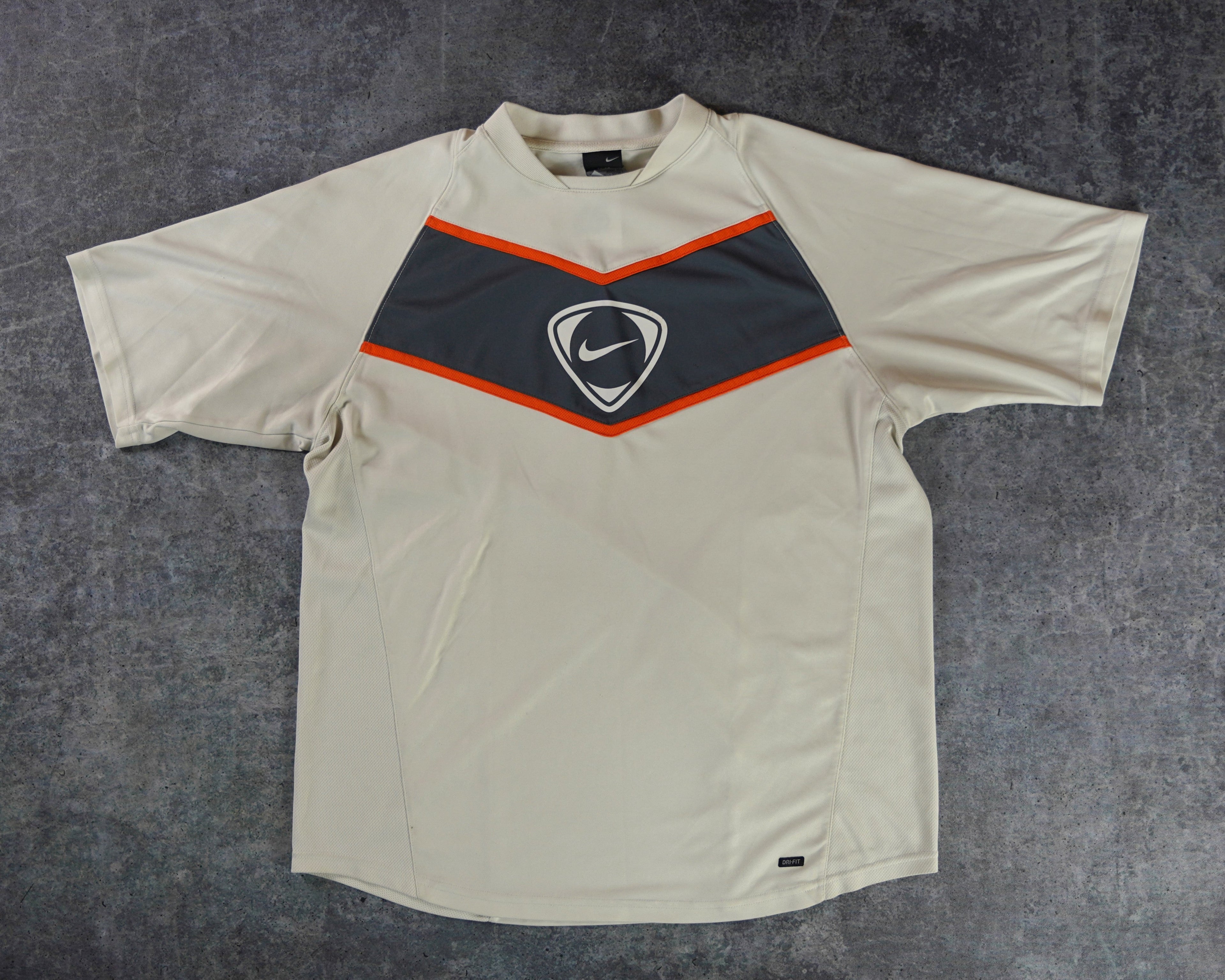 Nike Shirt (L)