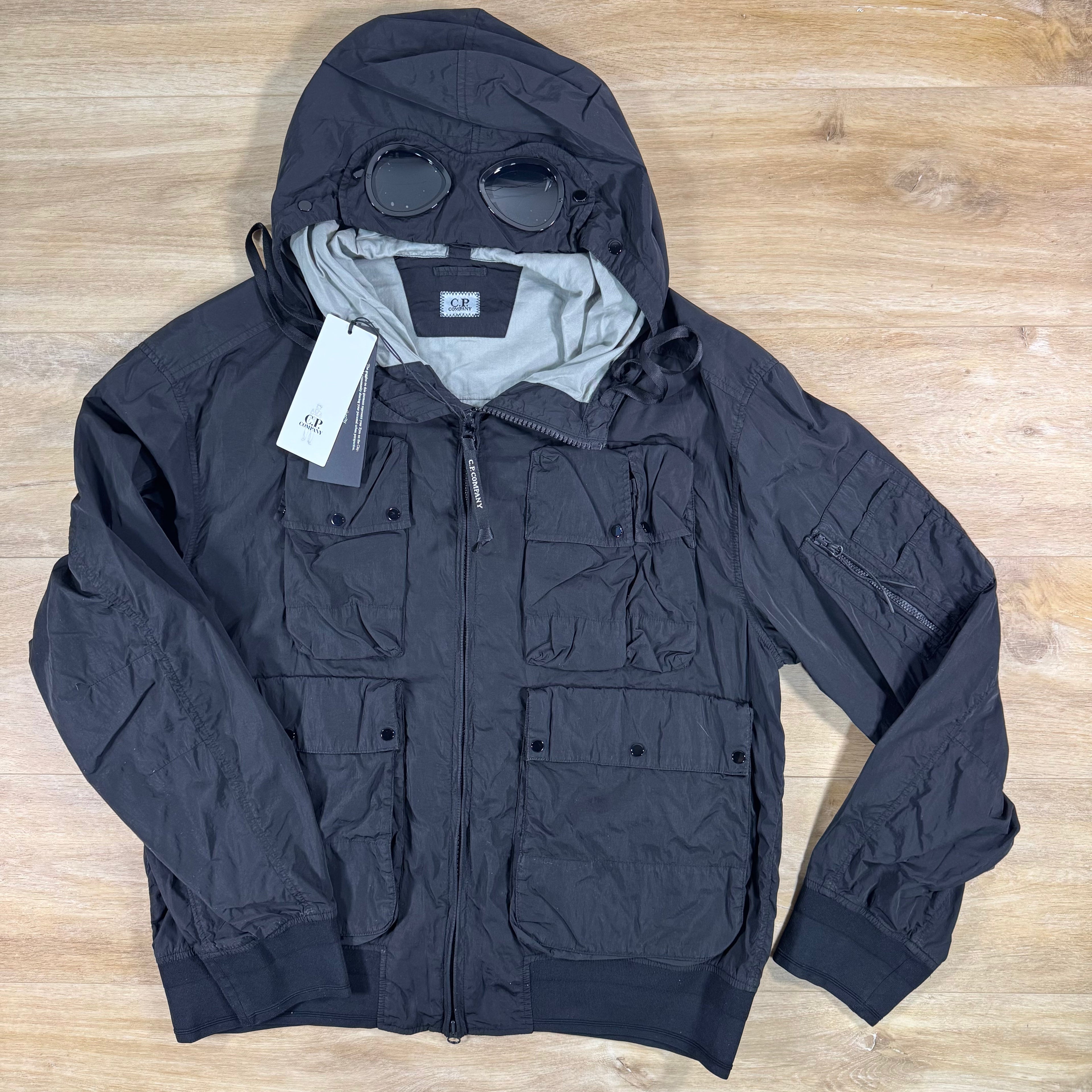 C.P. Company Chrome-R Goggle Jacket in Black